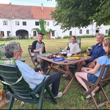 Country Estate 팜스테이