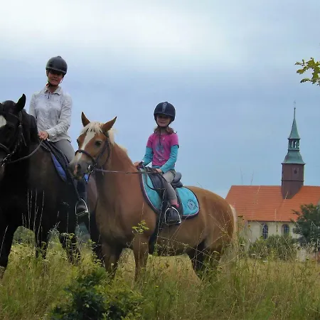 Country Estate Studniska