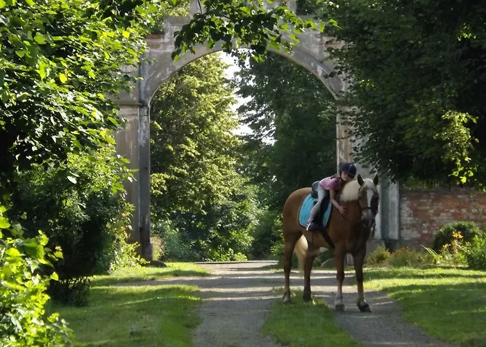 Bauernhof Country Estate Studniska
